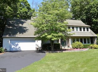 383 Ironstone Ridge Rd, Lancaster, PA 17603