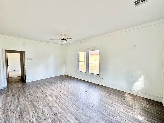 3rd image of 121 SW 3rd St