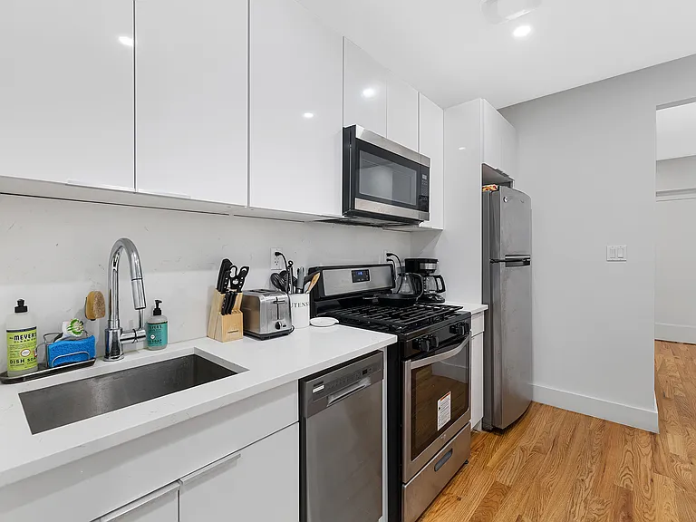 73 E 2nd St #3 — Photo 7