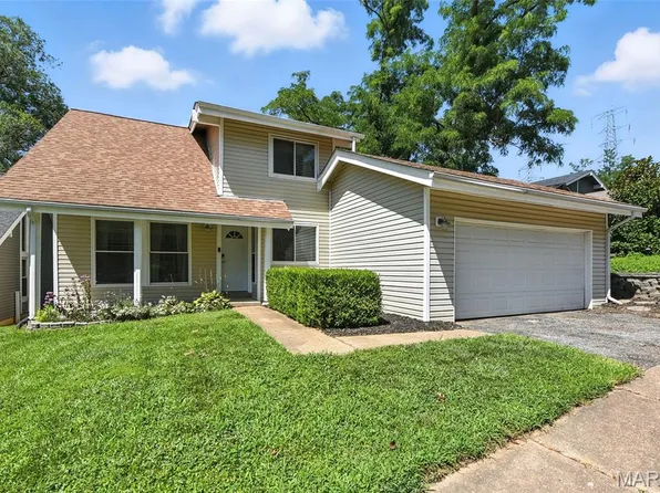 11263 Pineside Dr, Saint Louis, MO 63146