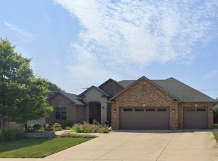 2408 Wimbledon Pl, Springfield, IL 62704