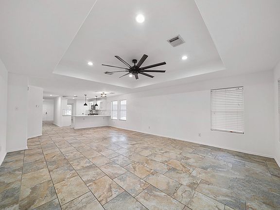 4th image of 1011 Backland Ct