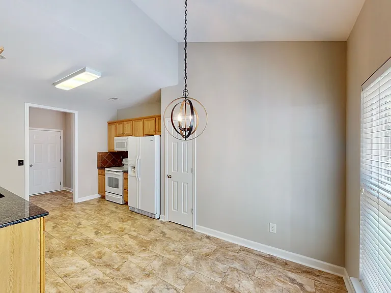 8321 Suttonview Dr — Photo 14