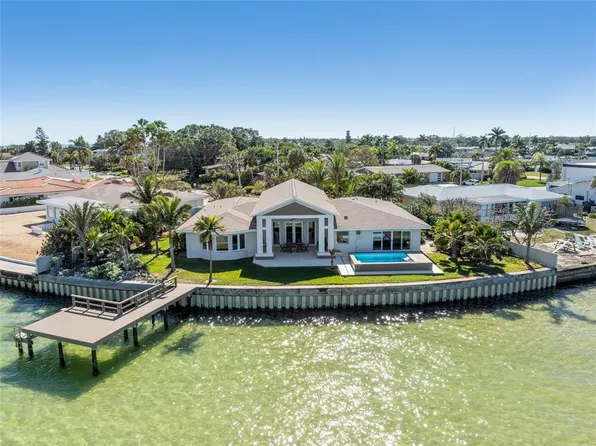 591 22nd Ave SE, Saint Petersburg, FL 33705