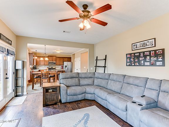 5th image of 5098 Fairmont Drive