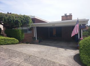 3044 37th Ave W, Seattle, WA 98199