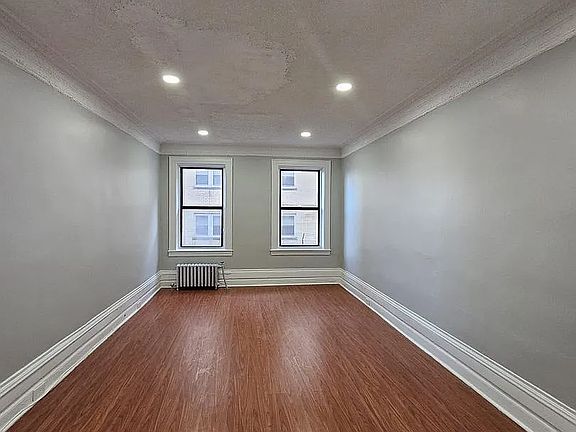 3rd image of 41 S Munn Ave #307D
