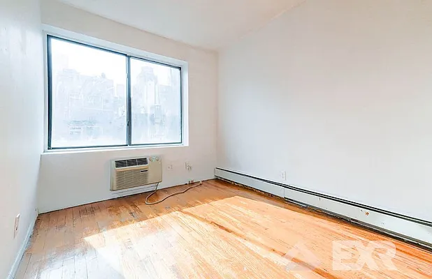 Rented by EXR | media 6