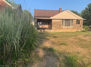 2063 Miramar Blvd, South Euclid, OH 44121