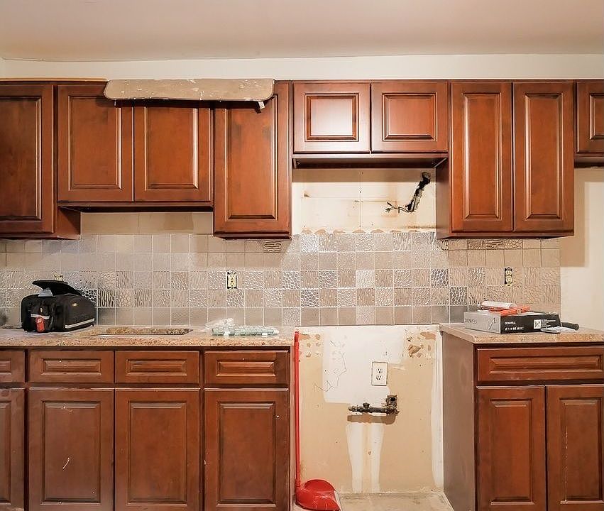1st image of 12 Macdonough St APT 1