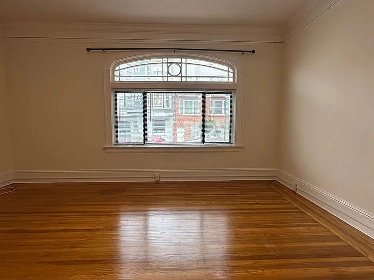 1230 Hyde St #744R — Photo 3