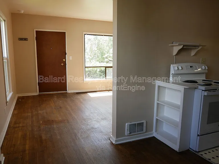 1406 NW 61st St — Photo 6