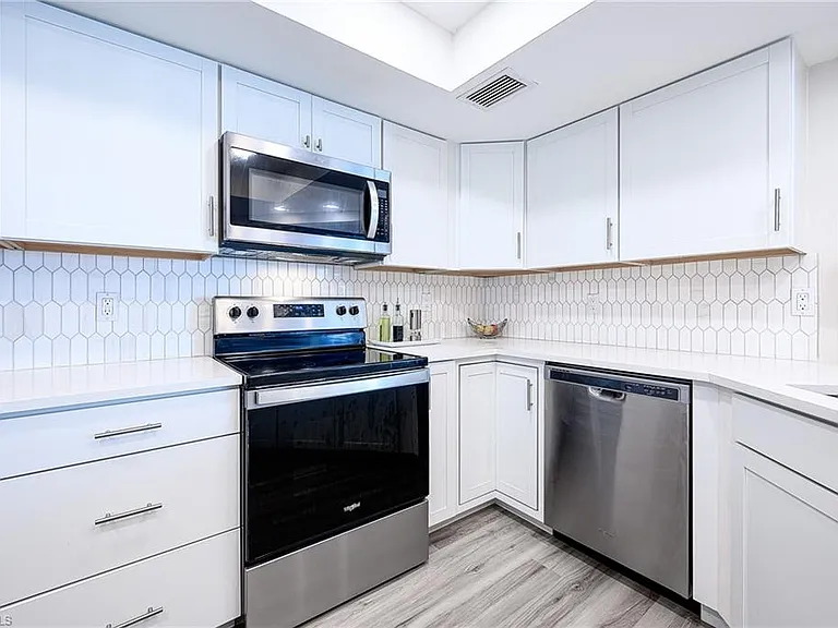 586 Beachwalk Cir #O-205 — Photo 7