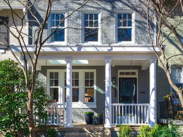 2738 Woodley Pl NW, Washington, DC 20008