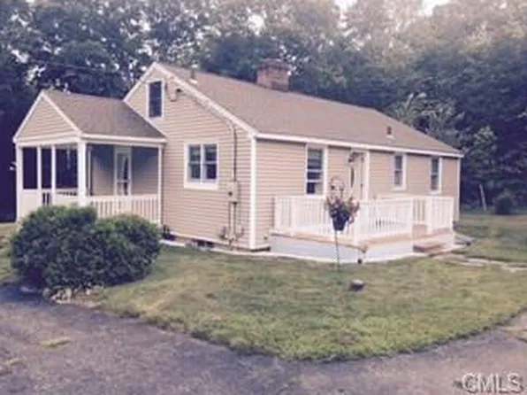 16 Cedar Ln, Monroe, CT 06468