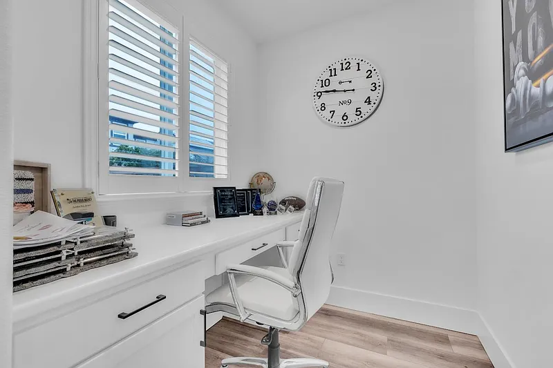 Thumbnail 12