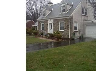 486 Lawrence Rd, Broomall, PA 19008