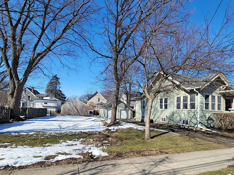 906 Indiana Ave — Photo 21