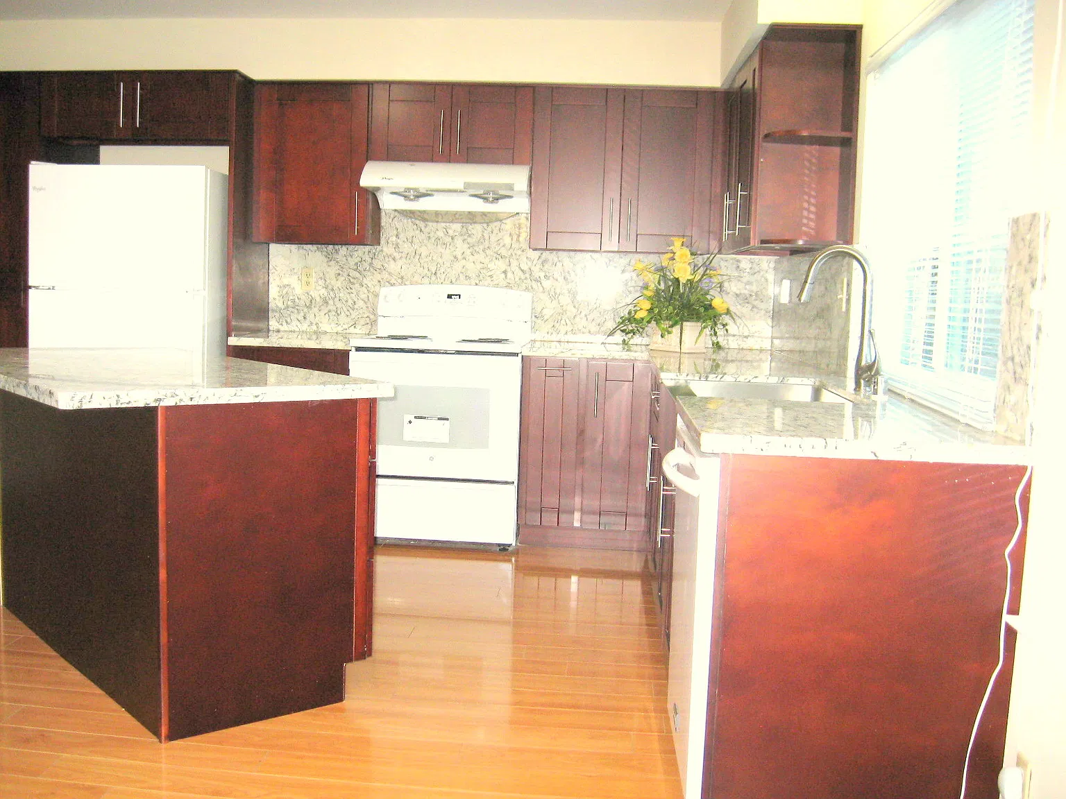 3 bed, 1453 sqft, $5,200 — Photo 4