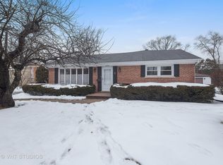 2446 Walters Ave, Northbrook, IL 60062