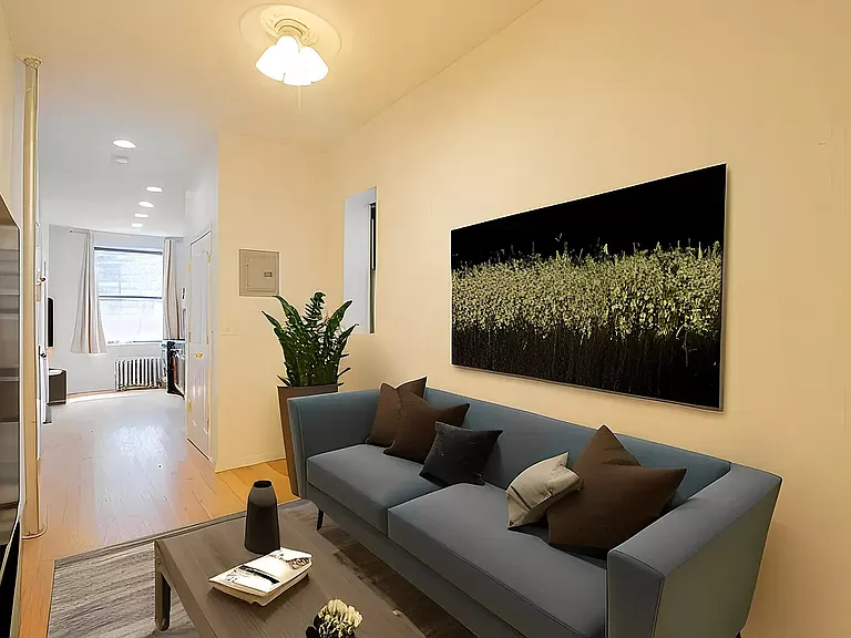 168 21st St #2C — Photo 3