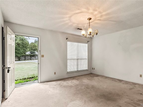 4th image of 537 41st St