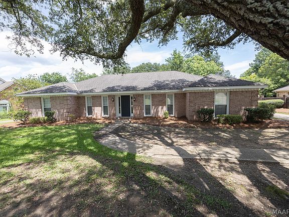 3rd image of 2131 Bowen Dr