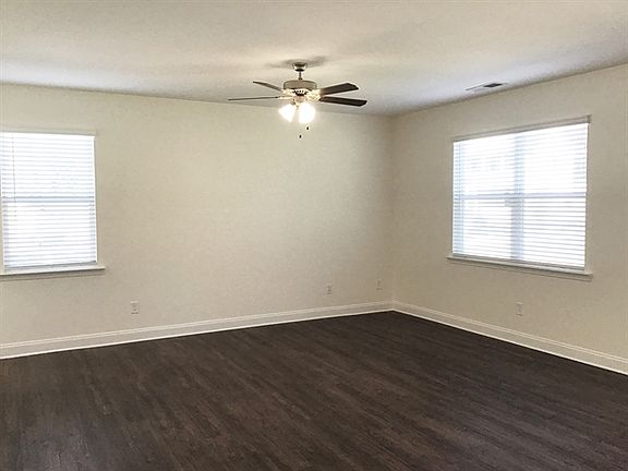 5th image of 3477 Okelly Dr
