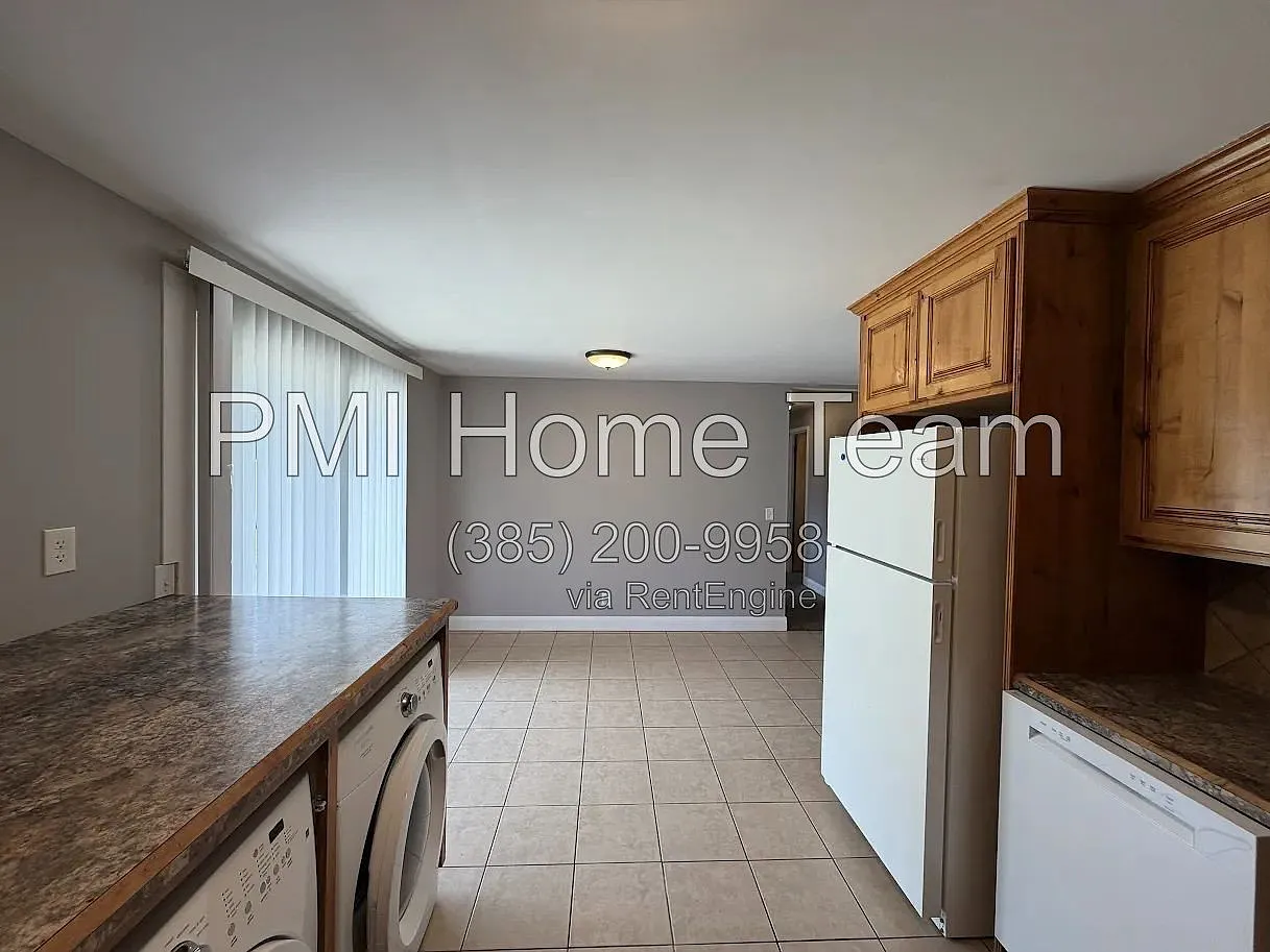 3 bed, 1.0 bath, 1125 sqft, $1,700 — Photo 4