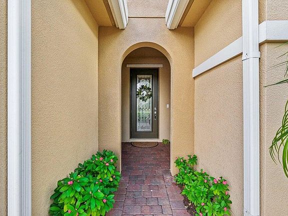 4th image of 10284 SW Fernwood Avenue