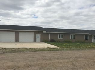 204 Kola Ave, Oakes, ND 58474