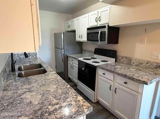 5921 W Golden Ln, Glendale, AZ 85302