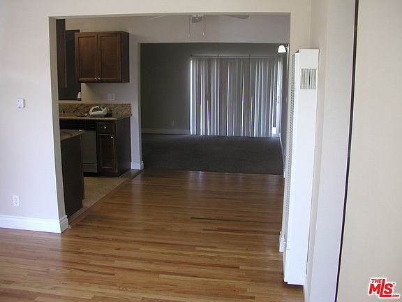 5th image of 9451 Rosehedge Dr