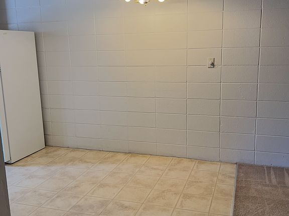 2nd image of 960 F St