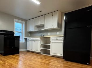 56 Whitney St UNIT 3, Nashua, NH 03064