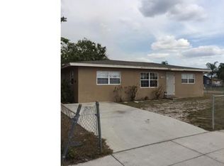 1785 N Meador Ct, Fort Myers, FL 33916