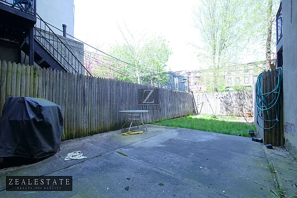 Rented by ZealEstate Group Inc | media 3