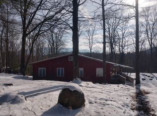 53 Hogtown Rd, Fort Ann, NY 12827