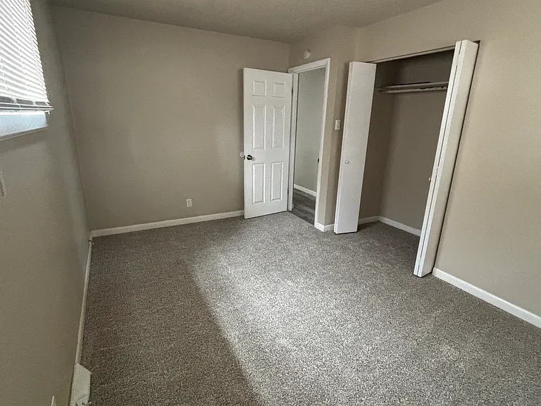 2130 E 6th St #2130 — Photo 8