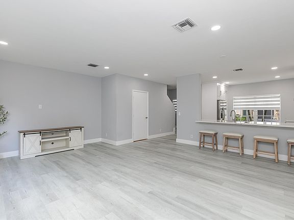 2nd image of 6008 Red Plum Court #478