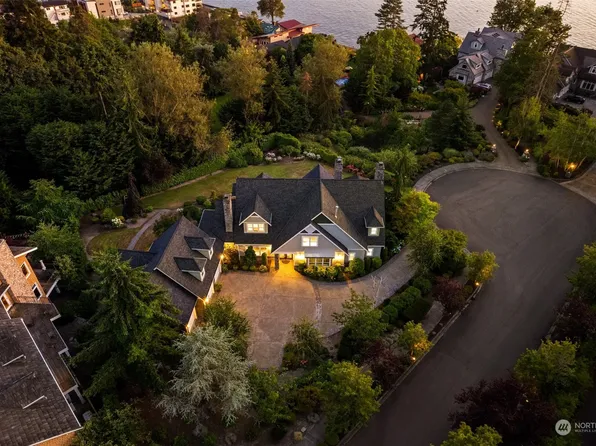 922 S 278th Place, Des Moines, WA 98198