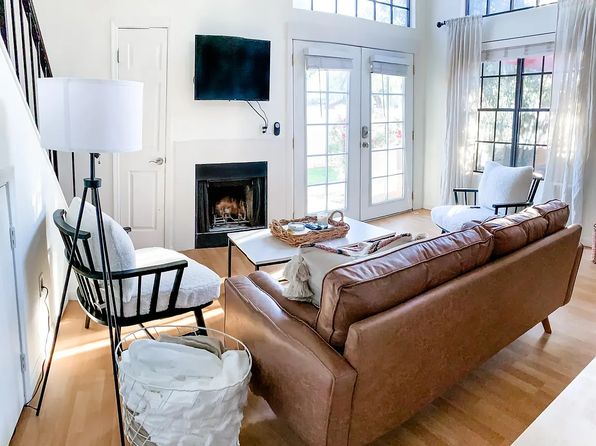 602 N May St UNIT 58