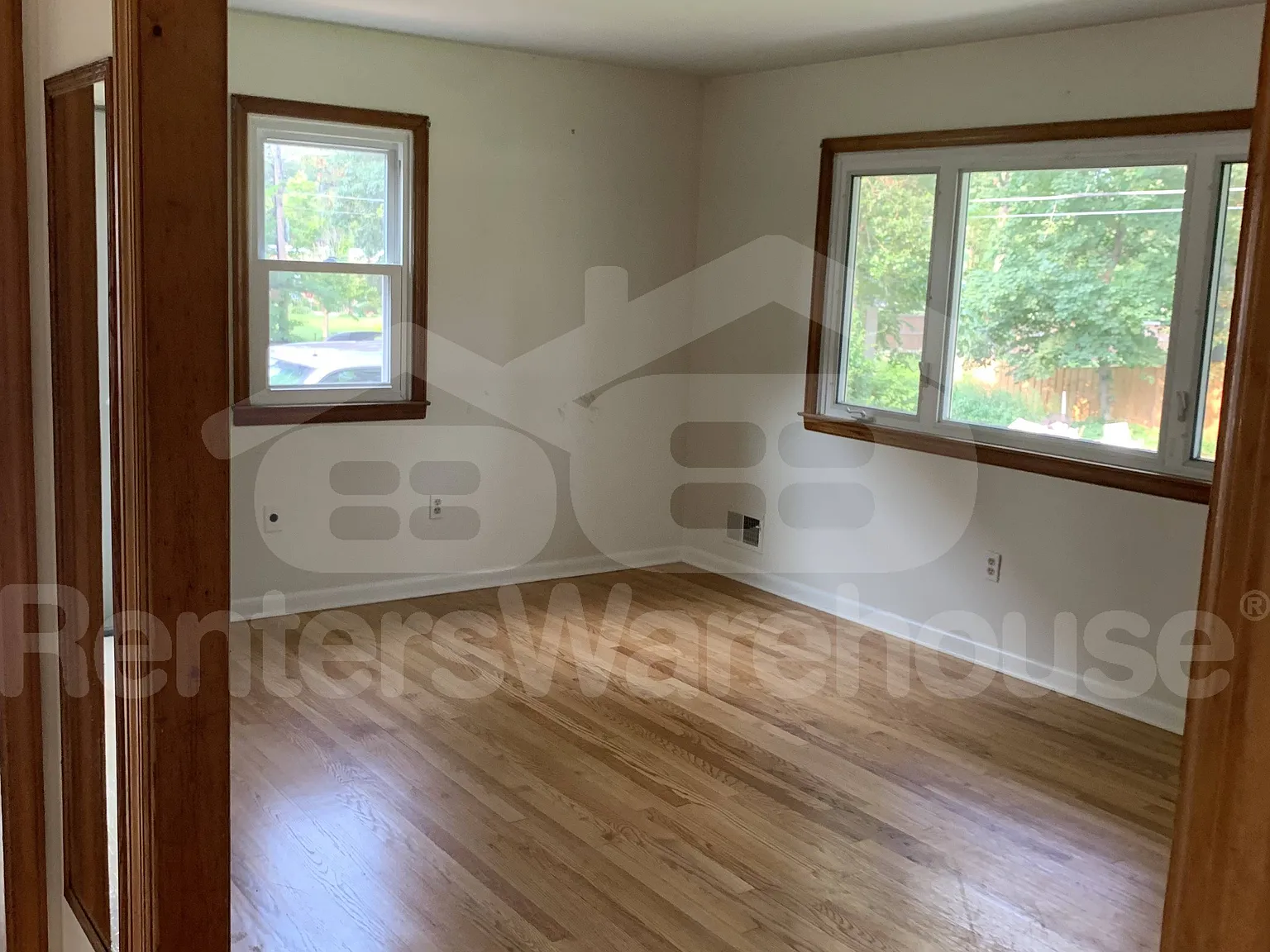 Available September 12 - Carrolton Manor - 2 Br 1 Bath Rancher - Severna Park Schools — Photo 4