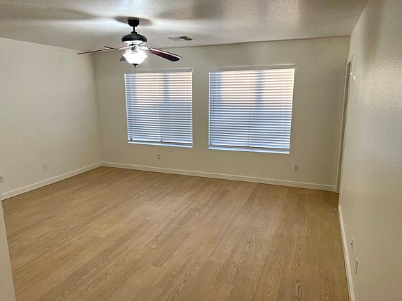 5th image of 16024 W Lincoln St