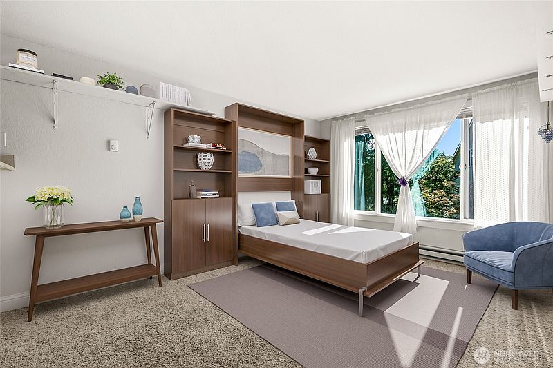 2nd image of 9484 Woodinville-Redmond Road NE #C202