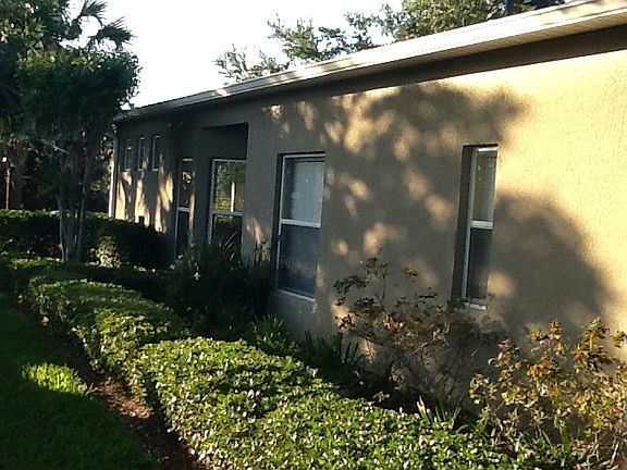 This is an end unit.  