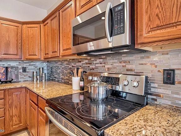 2nd image of 1481 S Karen Dr