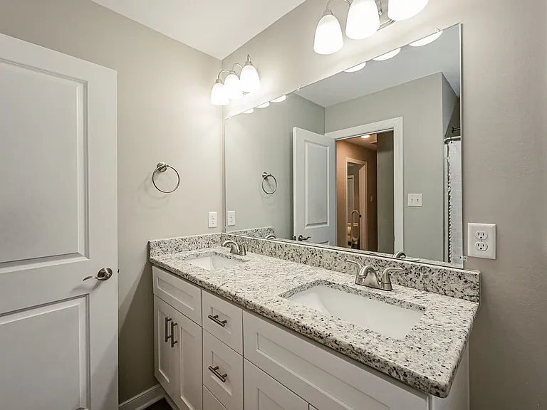 421 Pagebrook Dr — Photo 37
