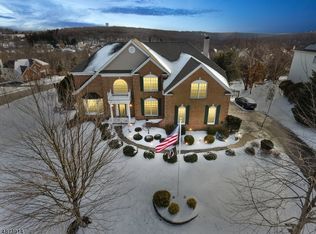 31 Vista Dr, Flanders, NJ 07836