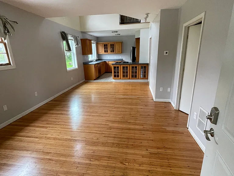 1508 Fox Pl — Photo 3